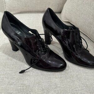 Stuart Weitzman Black Patent Lace up Heel Pumps/Loafer Size 5